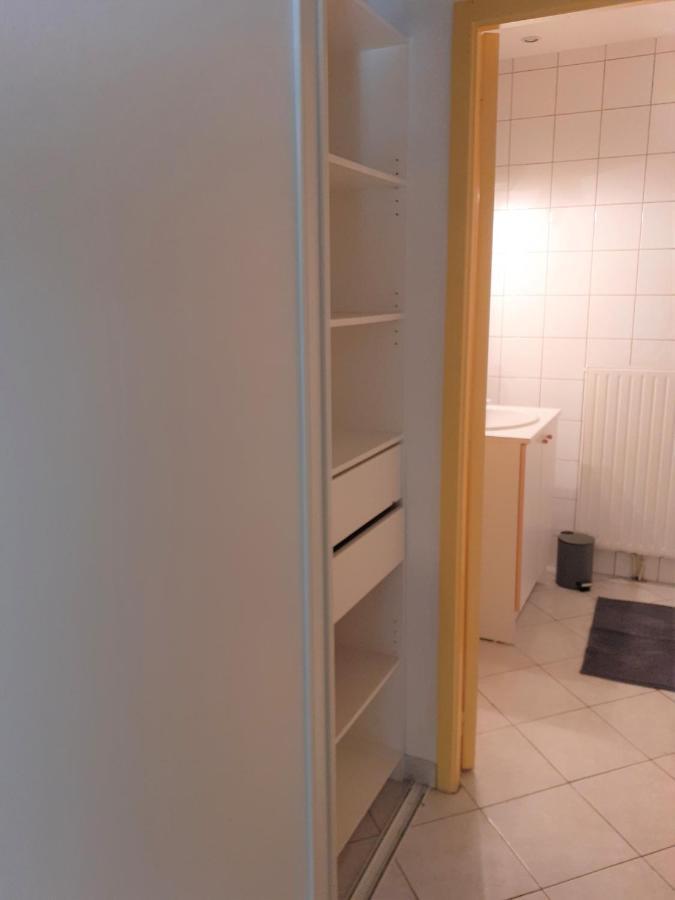 Appartement Rez De Chaussee Avec Terrasse Et Jardin Tence Exterior photo